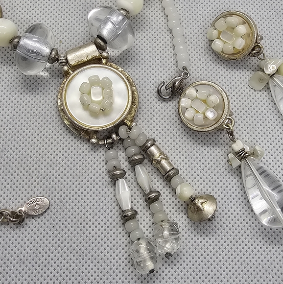 Vintage Robert Rose Mother of Pearl Necklace and Clip Earrings Set - Picture 6 of 12